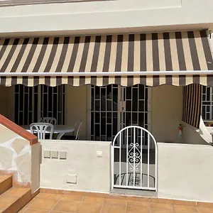 Beautiful Las Rosas Apartment