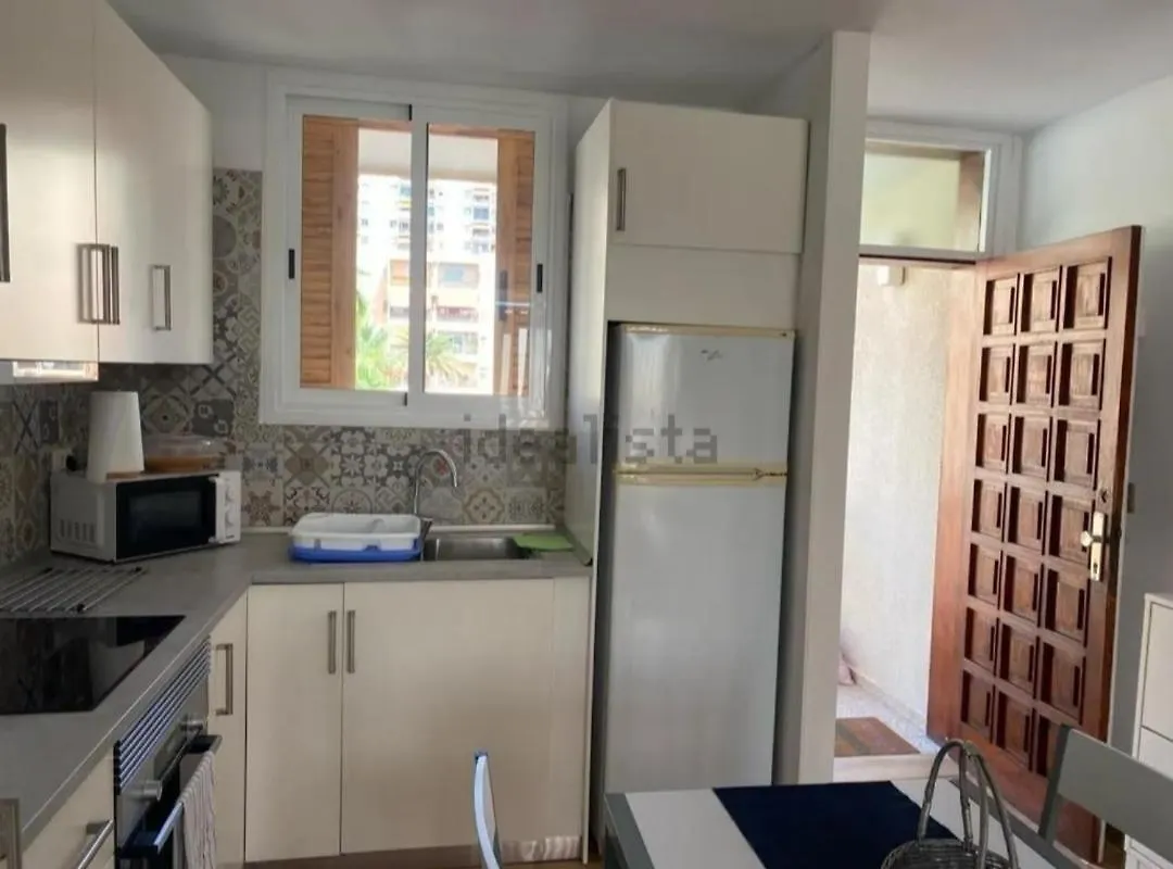 Fayser 301 Close To Beach, Fully Renovated, Air Con 阿罗纳